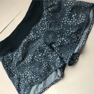 Nike Women's Running Shorts sz XS Light Blue Navy